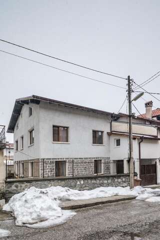 Гостевой дом Otua Guest House Bansko Банско-1